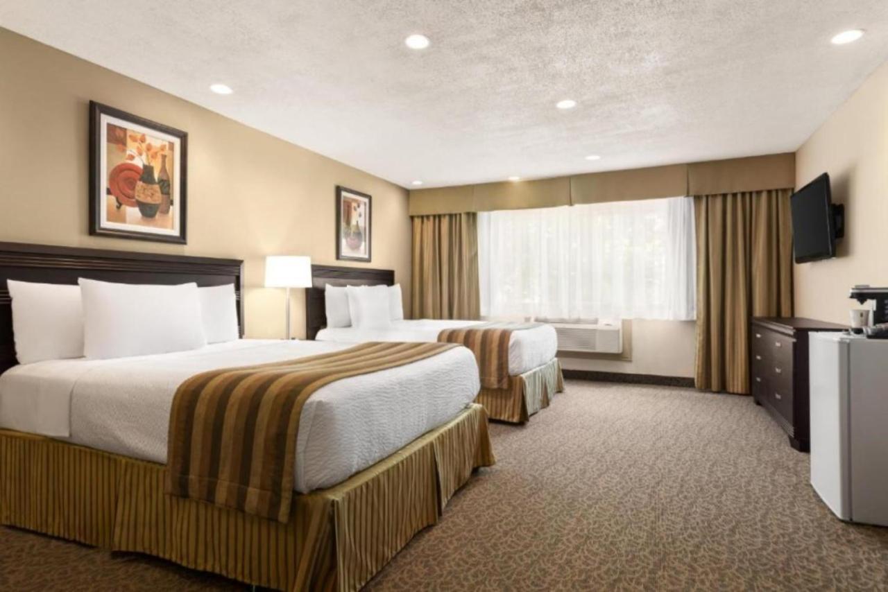 Superior Queen Room Two Queen Beds Non-Smoking